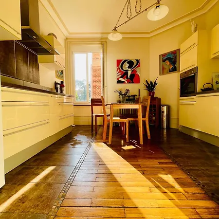 Appartement Haussmannien Avec Parking *